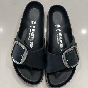 BRAND NEW - Madrid Big Buckle Slide Sandal